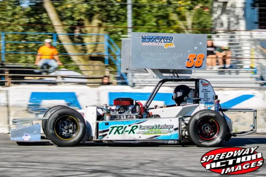 The 38 supermodified on the front stretch